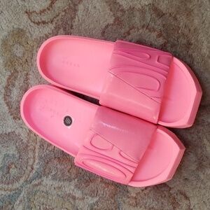 Jordan Nola hot pink slides